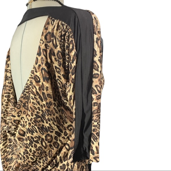 Seductions Leopard Print Brown and black Open Back Blouse Size M - Picture 2 of 13